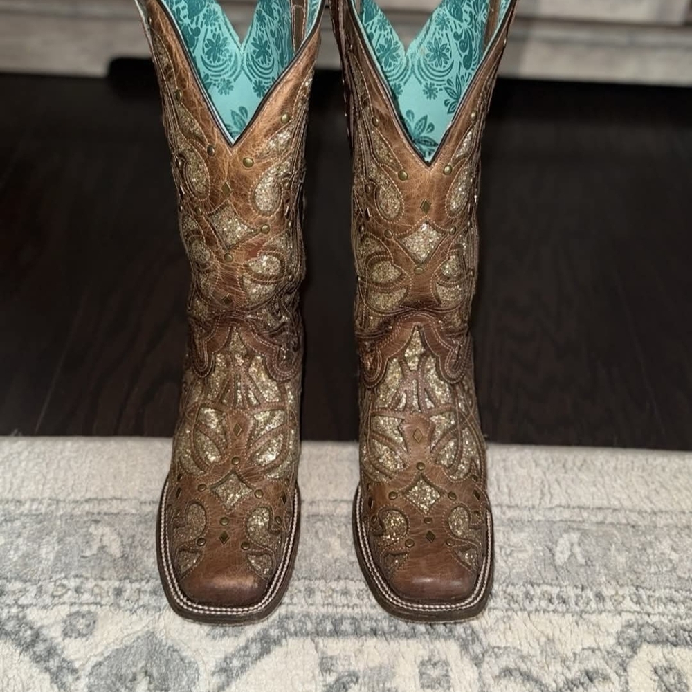 ‼️ISO‼️Corral Brown and Gold Women's Boots